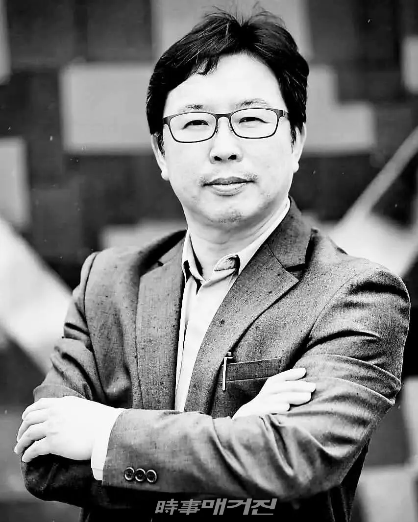 조용우 시사칼럼니스트, 전 동의대 철학과 외래교수