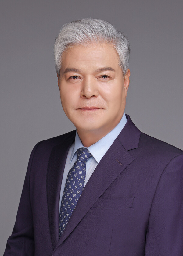                                                                                 문정우 금산군수