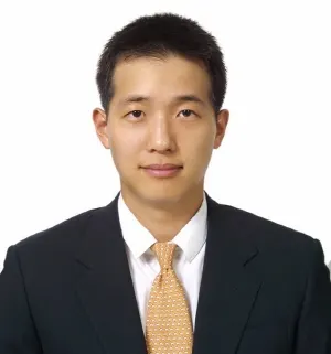 ▲ 한화그룹은 김승연 회장의 장남인 김동관 한화솔라원 기획실장을 한화큐셀 CSO(전략마케팅실장·Chief Strategy Officer)에 임명한다고 1일 밝혔다.(사진=한화그룹 제공)