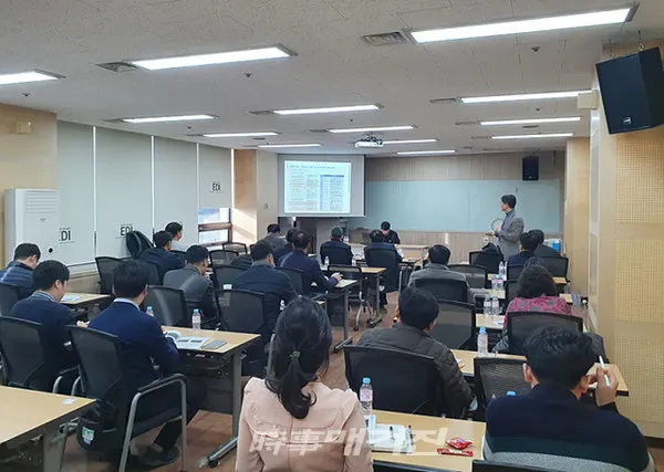 한국장애인고용공단은 27일 직업능력개발원 맞춤형 재난행동 매뉴얼 개발에 대한 최종 보고회를 가졌다.(사진_한국장애인고용공단)
