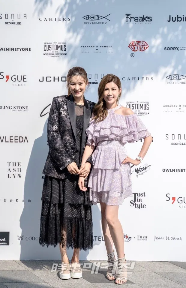 '2019 S/S 헤라서울패션위크' 소누아 컬렉션에 참석한 위엔페이