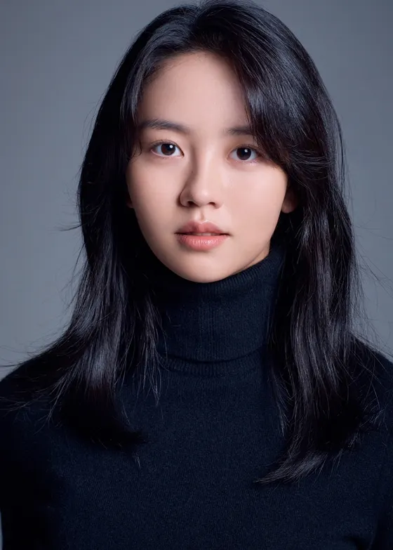 배우 김소현이 '소용없어 거짓말'에 출연한다. / 사진=이음해시태그