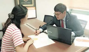 ▲ ING생명 마스터지점 8팀에서 FC로 근무하고 있는 서상연 FC는 고객의 자산관리, 재산증식 및 운용, 법인&CEO 플랜, 생명·손해보험설계를 담당하고 있다.