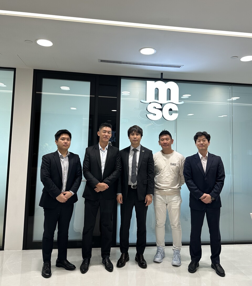 부산항만공사가 MSC 아시아 지역본부를 방문해 켈빈 탄 이사와 체인포털에 대해 논의했다.(왼쪽에서 두번째 켈빈 탄 이사)(사진_부산항만공사)