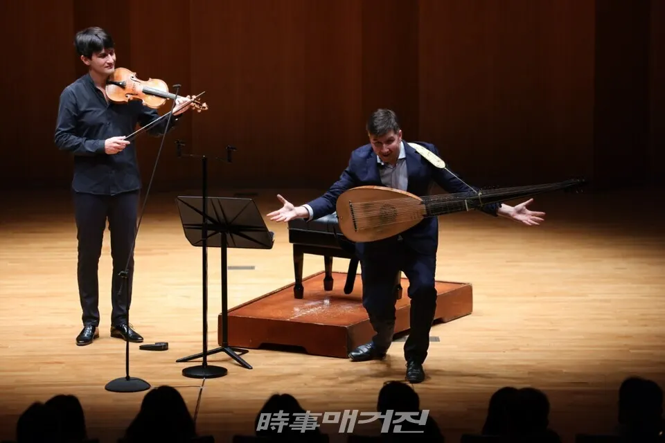 10일, 테오팀 랑글로아 드 스와르트, 토마스 던포드 듀오 콘서트(사진_예술의전당)