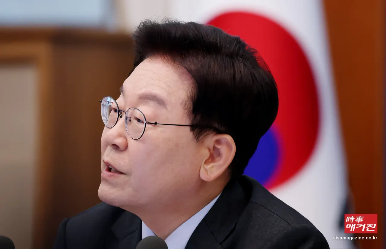 (사진출처 = 이재명 대통령이 27일 청와대에서 열린 국무회의에서 발언하고 있다. / 뉴시스)