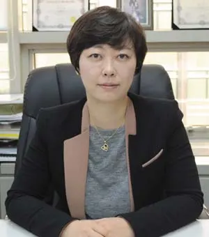 ▲ 정은진 FC는 자신의 역량을 키워 현재 기업 대표, 자영사업가, 전문직 종사자들을 고객으로 만들어가는 중이다.