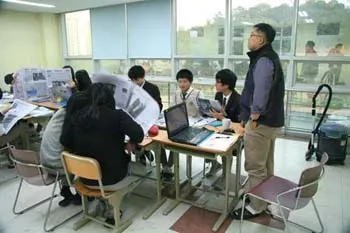 ▲ 상모고는 1년 간 창의경영학교-고교교육력제고 시범학교를 운영을 통해 수요자 특성에 맞춘 교육과정 운영과 기초·기본에 충실히 교육한 결과 국가수준학업성취도 평가에서 우수한 학업 향상 능력을 보인다.