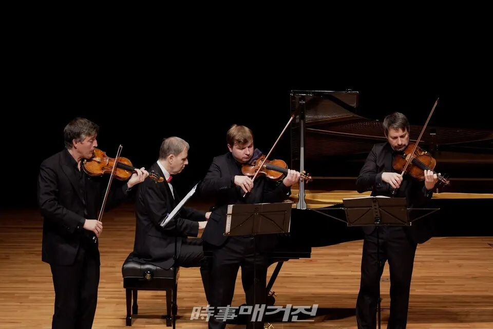 케빈 케너 with 아폴론 무사게테 콰르텟(사진_뮤직앤아트컴퍼니)