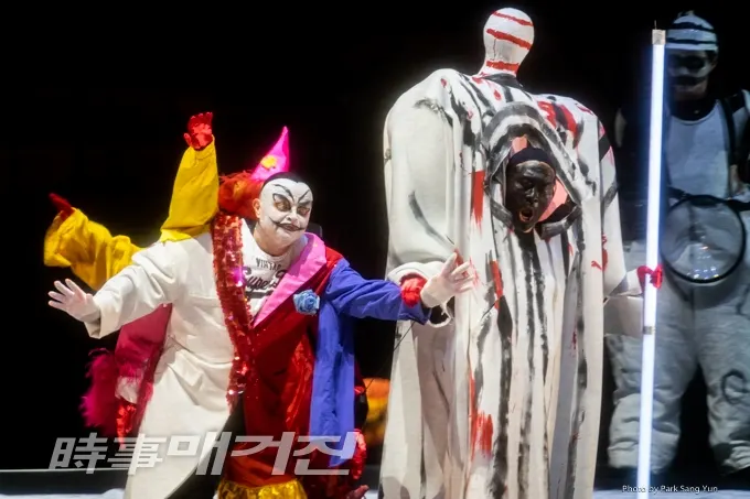 로게와 보탄, 오페라 ‘니벨룽의 반지’ 1부 ‘라인의 황금’ (시사매거진=박상윤 문화전문 사진기자)
