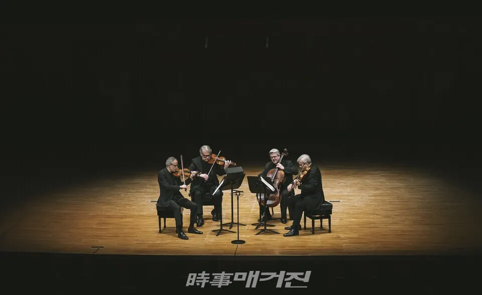 에머슨 스트링 콰르텟 ‘LAST DANCE’ (사진_오푸스)