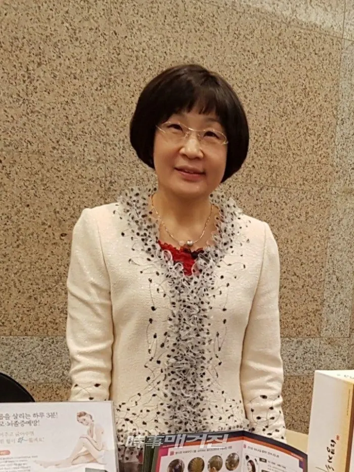 (주)샤인내츄럴 명지희 대표는 괄사를 통해 모든 사람들의 건강을 지켜주고자 한다.