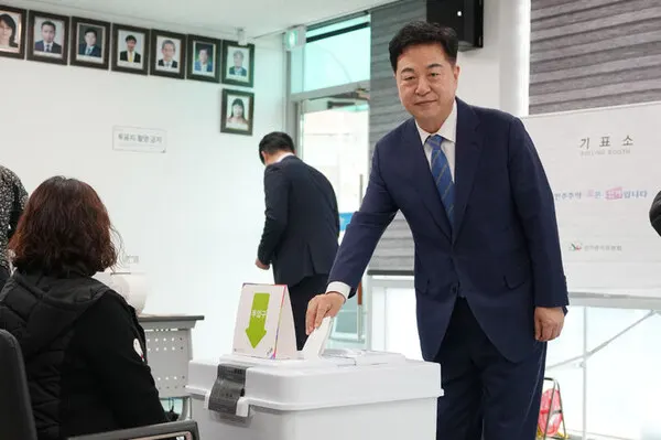 (사진_김두관 후보 선거사무소 제공)