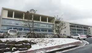 ▲ 당당히 학교의 중심으로 성장한 WCU 에너지공학과에서는 미래 신재생에너지 개발을 위한 노력을 비롯해 녹색성장을 대비한 국제적인 프로젝트를 이행하며 에너지공학의 메카로 입지를 공고히 다져가고 있다.
