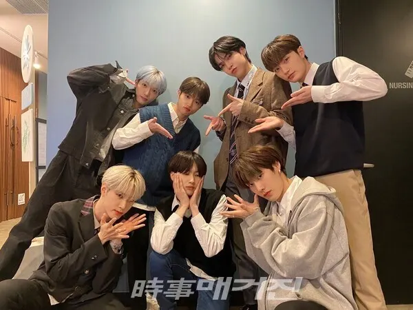 미래소년이 무비 데이트를 통해 팬들과 함께 행복한 시간을 보냈다. (사진_DSP미디어)