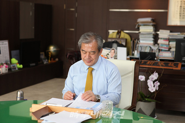 유근기 곡성군수.(사진_주수익 기자)