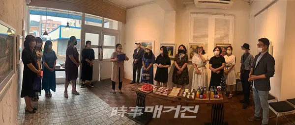 광양시는 “광양시문화도시사업단에서 8월 28일까지 지역 내 갤러리 1곳과 카페 4곳에서 ‘2020 광양아티스트전’을 개최한다”고 31일 밝혔다.(사진_광양시청)