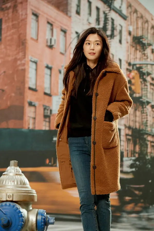네파 플리스 전지현 화보컷