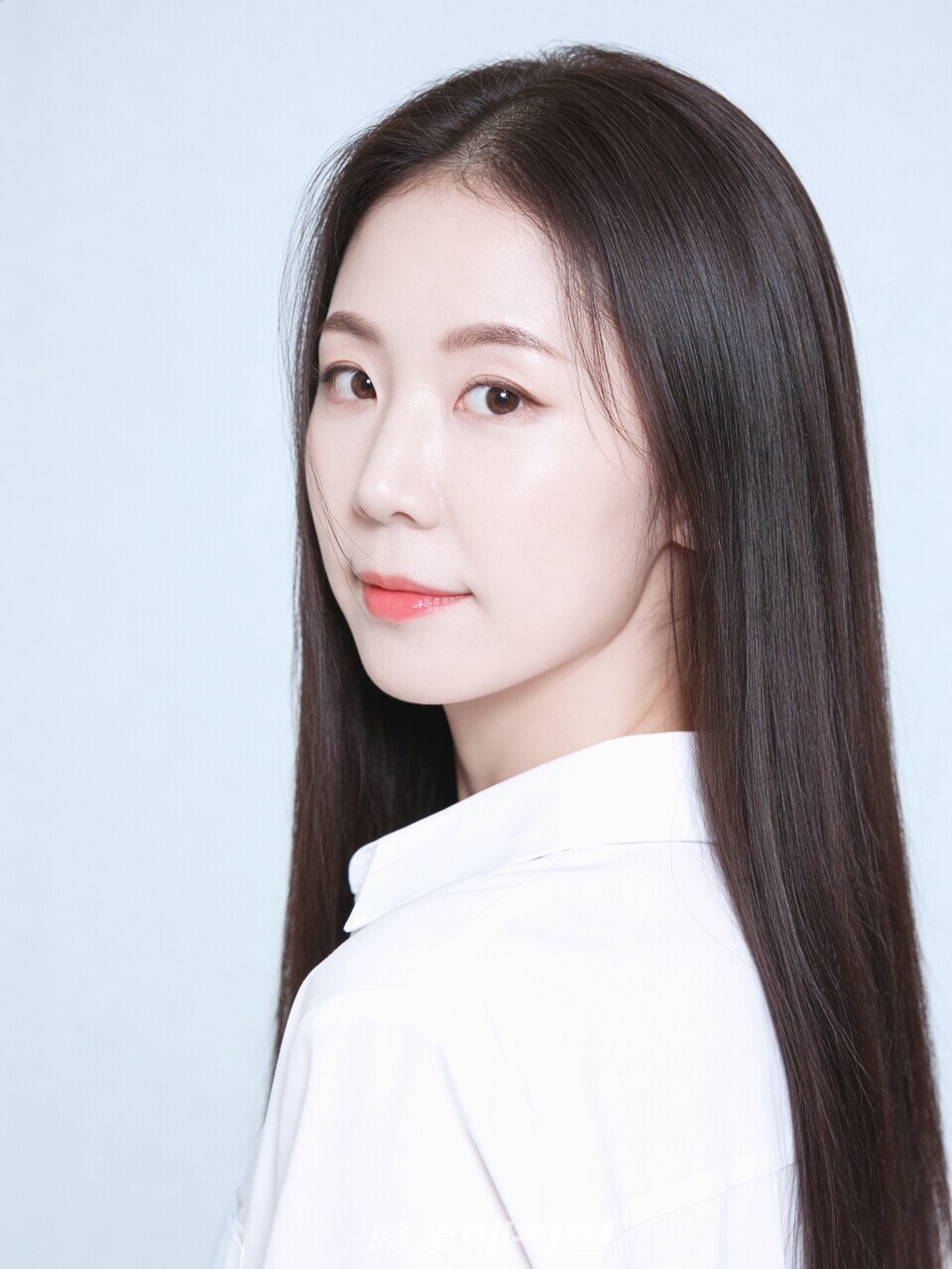 윤여선 작가(사진_예술공간 수애뇨339)
