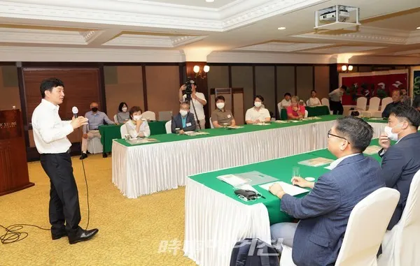 원희룡 도지사가 환경재단 4차 산업혁명 리더십 과정 졸업연수 참가자 대상 특강 진행 (제주특별자치도)