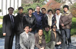 ▲ 경희대 나노 광물성 연구실은 양자 광기능 물성 연구센터의 협력연구실이며, 최근 국가지정연구실(NRL)로 지정되어 보다 수준 높은 환경에서의 연구기회를 얻을 수 있게 되었다.
