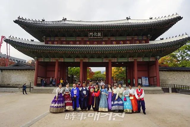 문화재청 한국전통문화대학교 전통문화교육원은 14일부터 25일까지 약 2주간 아시아·유럽·아프리카 국가의 문화유산관리자를 초청하여 「제11회 국제 문화유산관리자 과정」을 진행한다.(사진_문화재청)