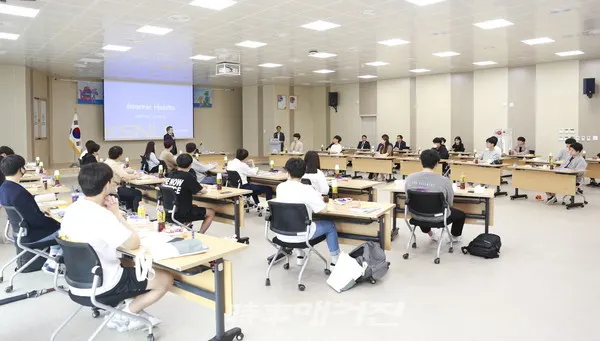 군산대학교는 18일과 20일 이틀 동안 대학본부 대회의실에서 “2020학년도 신입생 간담회”를 개최한다.