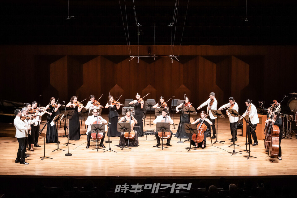 세종솔로이스츠와 이안 보스트리지의 말러(사진_힉엣눙크!뮤직페스티벌)