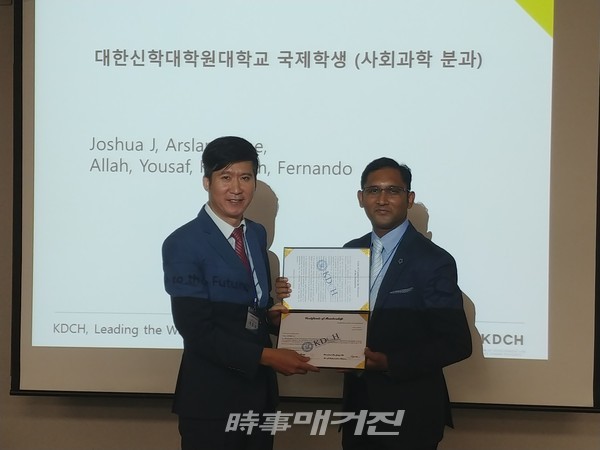 다양한 학문경계를 드나든 지식 축적이 이박사를 독보적 위상으로 만들고 있다.