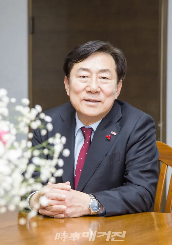 중소기업중앙회의 김기문 회장