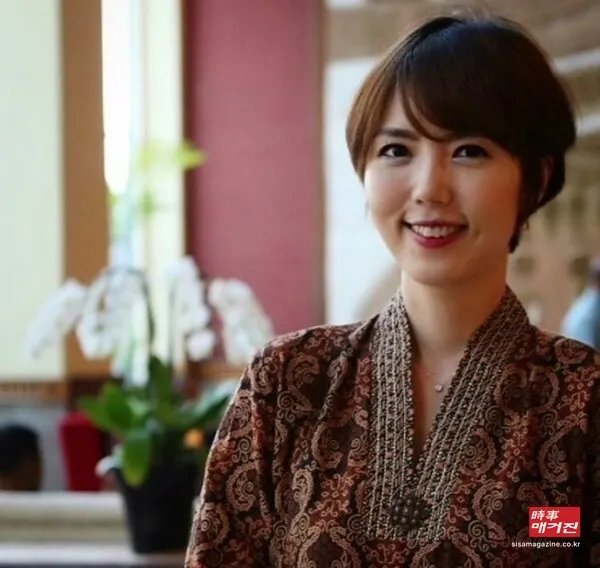 글/ 박재아는 태평양기후위기대응협의회 사무처장, 태평양학회 이사, 팔라우 대통령 경제·관광 직속 자문, 조선대학교 대외협력 외래교수로 활동 중이며, 이화여대 사회학과 졸업 후 서울대 국제대학원 국제지역학 석사, 환경대학원 환경계확학 박사과정에 있다. 피지·사모아 관광청 한국지사장, 솔로몬제도 관광청 특별자문, 태평양 관광기구(SPTO)·인도네시아 관광창조경제부 한국지사장을 역임했으며, 섬 지역의 문화·생태 다양성을 기반으로 지속가능한 발전과 관광·문화 교류 활성화를 연구하고 있다.