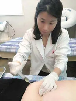 ▲ 비만이 무서운 이유는 단지 살이 쪄서가 아니다. 우리 몸속에 생명을 단축시키는 여러 가지 나쁜 영향이 가해지기 때문이다.