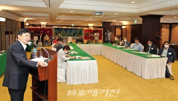 원희룡 도지사가 환경재단 4차 산업혁명 리더십 과정 졸업연수 참가자 대상 특강 진행 (제주특별자치도)