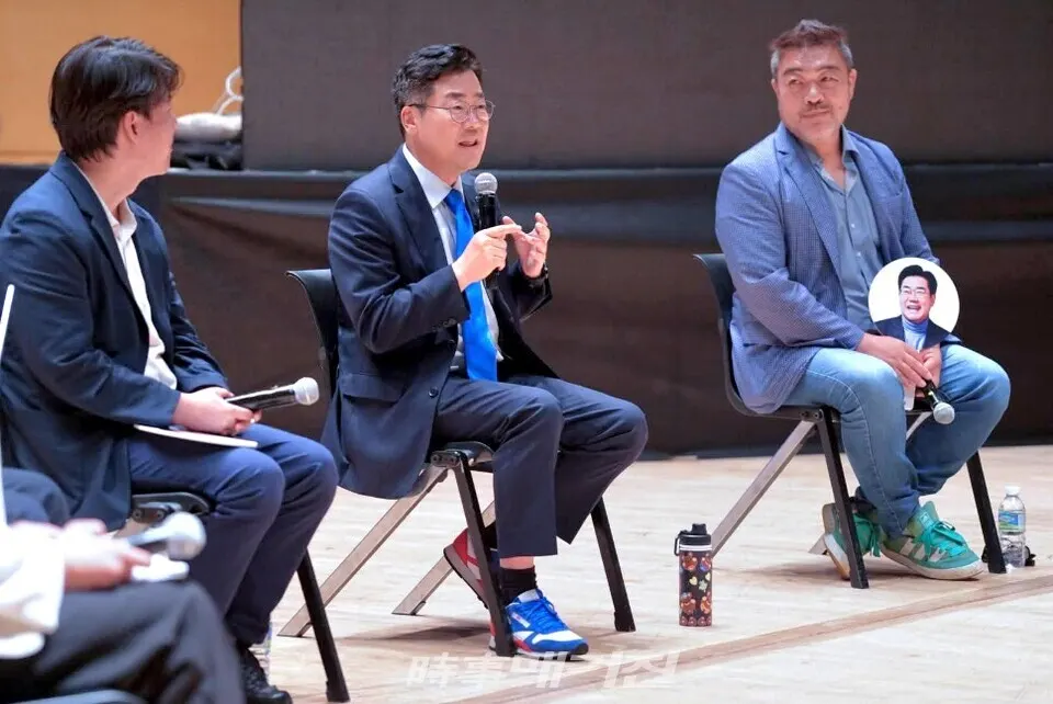 7월 16일 충청권 유투버 토크 콘서트 중인 박찬대 후보.(사진_주최측 제공)