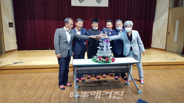 정천면 청춘대학 수료식(사진_진안군)