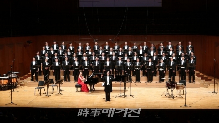 지난 8월 27일 예술의전당 콘서트홀에서 제9회 정기 연주회를 펼친 서울센트럴남성합창단