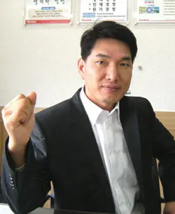 ▲ 남용현 회장은 산·학·연 정부 및 유관기관들과 긴밀한 협조를 통해 특구 내 기업들이 어려움을 해쳐나갈 수 있도록 도와 벤처협회 회원들의 기업성장에 도움을 줄 수 있도록 할 것이라고 전했다.