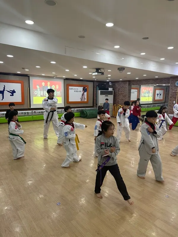 박형준 지도관장은 아이들에게 질적으로 더 좋은 프로그램과 새로운 경험을 실행 할 수있도록 다양한 활동 및 운동을 준비하고자 노력하고 있다.(사진_박형준 지도관장 제공)