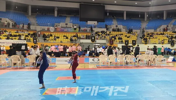품새 경기 모습. (사진_박기만 기자)
