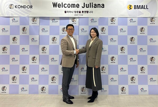 (사진 = 왼) 콘돌 차세영 대표,  오)비몰 CEO JulianaMei )