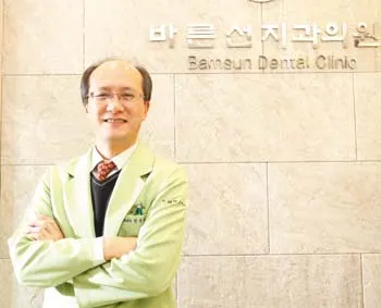 ▲ 박희주 원장은 최고의 치료 효과를 보장하기 위해 1년에 100명 이상의 환자는 진료하지 않는걸로 유명하다.