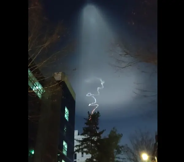 UFO 미확인 물체 추정 (출처=Bigwave트위터)